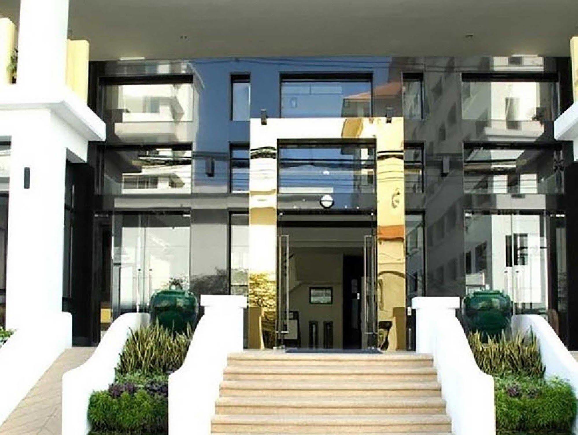 Отель The Empire Nimman Чиангмай Экстерьер фото